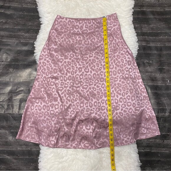 VINE & LOVE CHEETAH PRINT PINK SATIN MIDI SKIRT - Picture 8 of 8